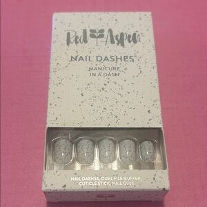 Red Aspen Nail Dashes Manicure Kit SANTORINI CALDRA New in Box